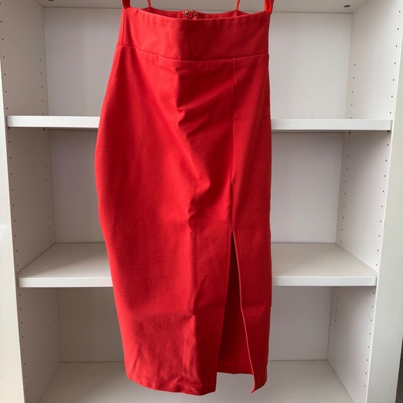 SUPERDOWN Trista Cut Out Dress in Poppy - Picture 5 of 8